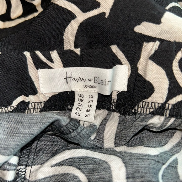 Floral Black and Cream Wide Leg Pants - Picture 8 of 8